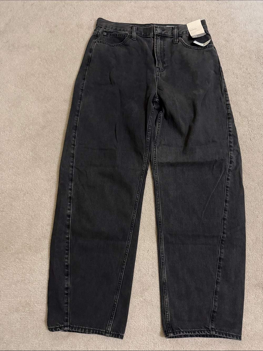 Gap Women’s High Rise Barrel leg Jeans Washed Black NWT 30 10/L